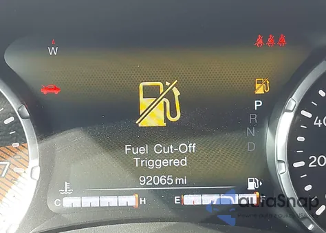 2019 Jeep Renegade Trailhawk 4X4 из США, поврежденный, VIN ZACNJBC12KPK68268